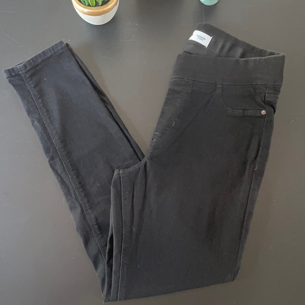 Old Navy Black Rockstar Jeggings Short